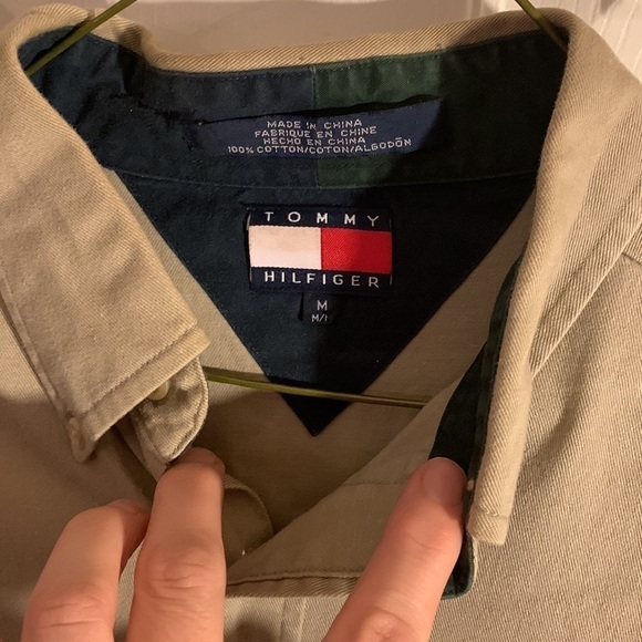 Tommy Hilfiger mens khaki shirt - Picture 3 of 3